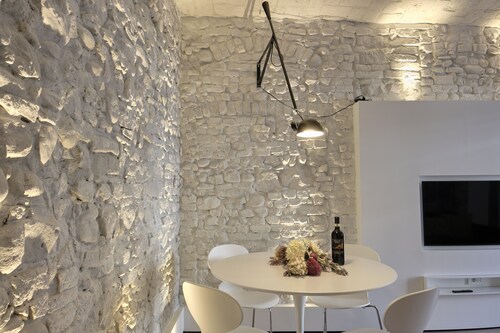 Serendipity: apartment Canopo (2 beds - 2 baths) Alba center