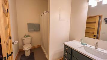 Doccia, asciugacapelli, asciugamani