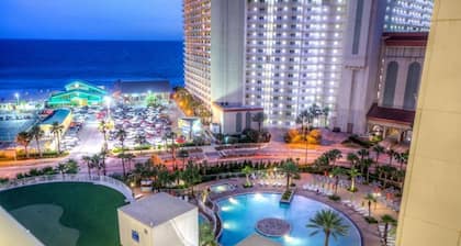 Oceanfront Condo! Steps from Beach! 5 Pools and Hot Tubs - Resort Like Paradise!