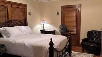 4 bedrooms, iron/ironing board, travel cot, free WiFi