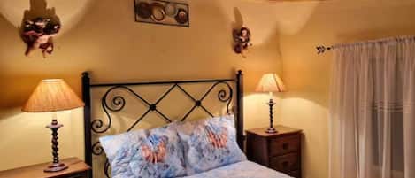 1 Schlafzimmer, Schreibtisch, Bügeleisen/Bügelbrett, kostenloses WLAN