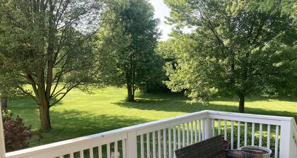 Cozy home ensconced in nature, close to Notre Dame and the best of the area.