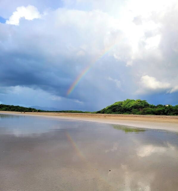 Chaise longue, serviettes de plage