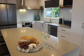 Paper towels - Vista Views Five Star (Mallacoota)