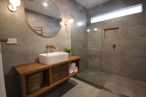 Shower, hair dryer, towels, soap