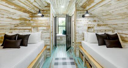 Sip, Fish & Relax Fireside: Serene Schulenburg Gem
