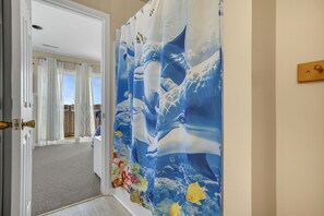 Interior - Magic Moments - Waterfront on Marsh Island! (Chincoteague Island)