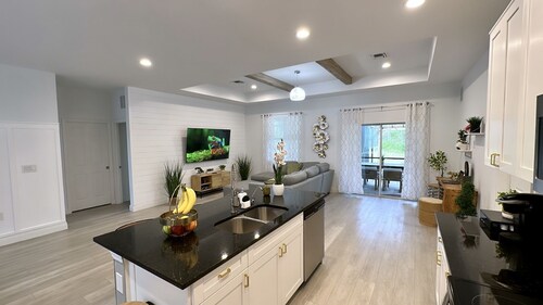 Gorgeous Pool House in North Port, FL