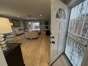 تلفزيون ذكي