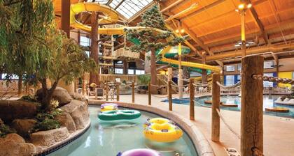 Luxury vacation home just a 16-minute walk to Downtown and Riviera Beach