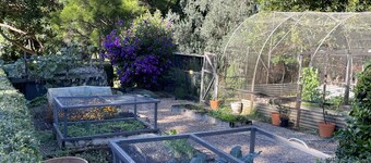 Broughton Studio - On 5 pristine acres just 5klm/5 minutes easy drive from Berry