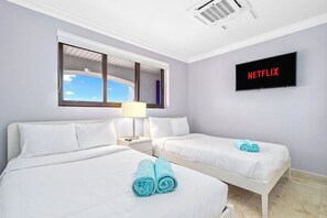 2 chambres, fer et planche à repasser, Wi-Fi, draps fournis