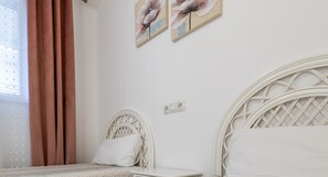 2 Schlafzimmer, Bügeleisen/Bügelbrett, kostenloses WLAN, Bettwäsche