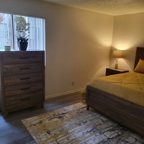 2 多间卧室、WiFi、床单