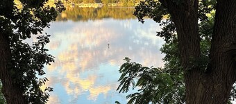 Private Okoboji Lakefront House with beautiful views - Newly remodeled