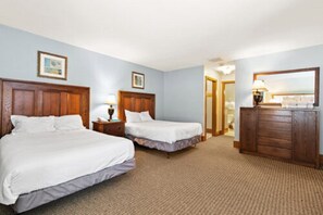 2 makuuhuonetta, työpöytä, silitysrauta/-lauta, Wi-Fi