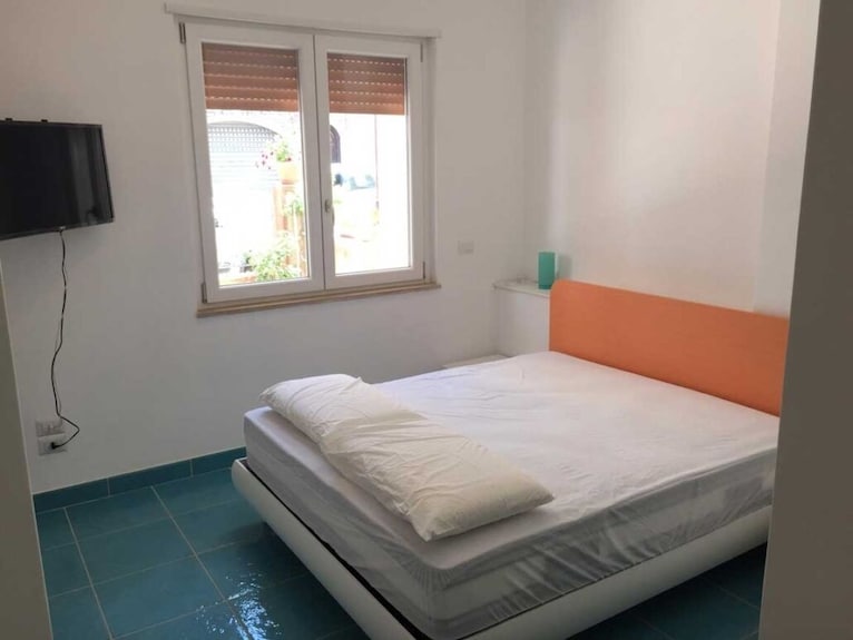 Discover Cilento - Mandarin - Room With Bathroom - Sleeps 3 - Pisciotta