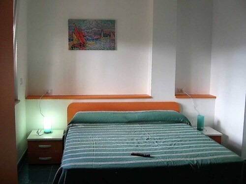 Discover CIlento - Mandarin - Room with bathroom - sleeps 3