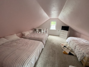 3 Schlafzimmer, kostenloses WLAN, Bettwäsche