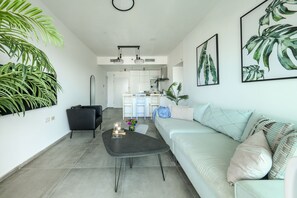 Apartment | Wohnbereich | 40-Zoll-Smart-TV mit Digitalempfang, Fernseher