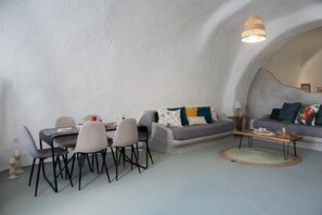 Interior - Our hotel is ideal for a romantic trip or family holidays and we love pets! (Santorini)
