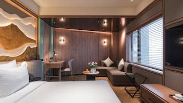 Premium Double Room | Premium bedding, in-room safe, desk, laptop workspace