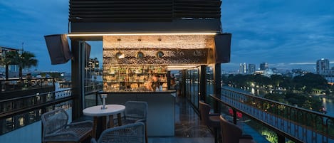 Bar (en la propiedad)