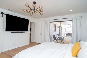 4 bedrooms, free WiFi, bed sheets