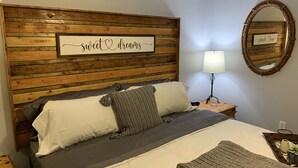 3 soverom, reiseseng for barn, wi-fi (inkludert) og sengetøy