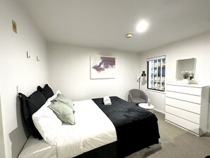 1 Schlafzimmer, Bügeleisen/Bügelbrett, kostenloses WLAN, Bettwäsche