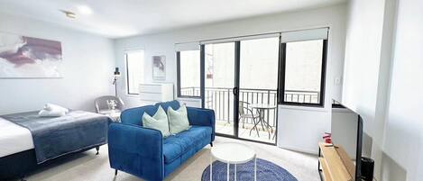 1 soverom, strykejern/-brett, wi-fi (inkludert) og sengetøy