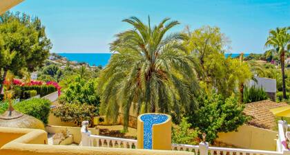 Anfora - Ocean view villa with private pool in Benissa