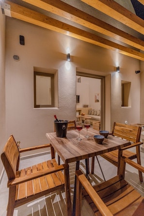 Exclusive Villa | Living area | 24-inch flat-screen TV with satellite channels, Netflix - Living Moments (Santorini)