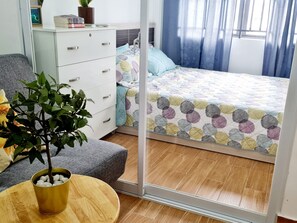 1 bedroom, WiFi, bed sheets