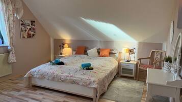 2 bedrooms, desk, iron/ironing board, travel crib