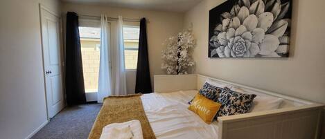 1 makuuhuone, työpöytä, silitysrauta/-lauta, ilmainen Wi-Fi