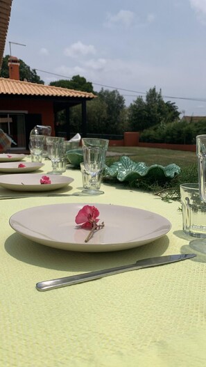 Outdoor dining