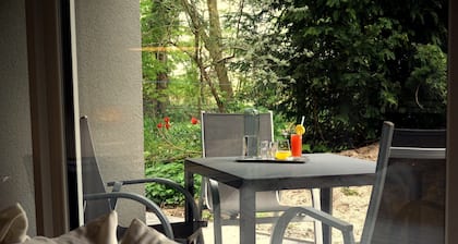 Lesum-auen. Ruhige Ferienwohnung mit Terrasse und Garten