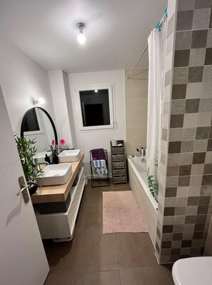 Hair dryer, towels
