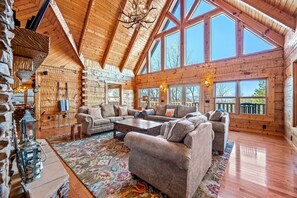 Televisión, chimenea, videojuegos y tenis de mesa 