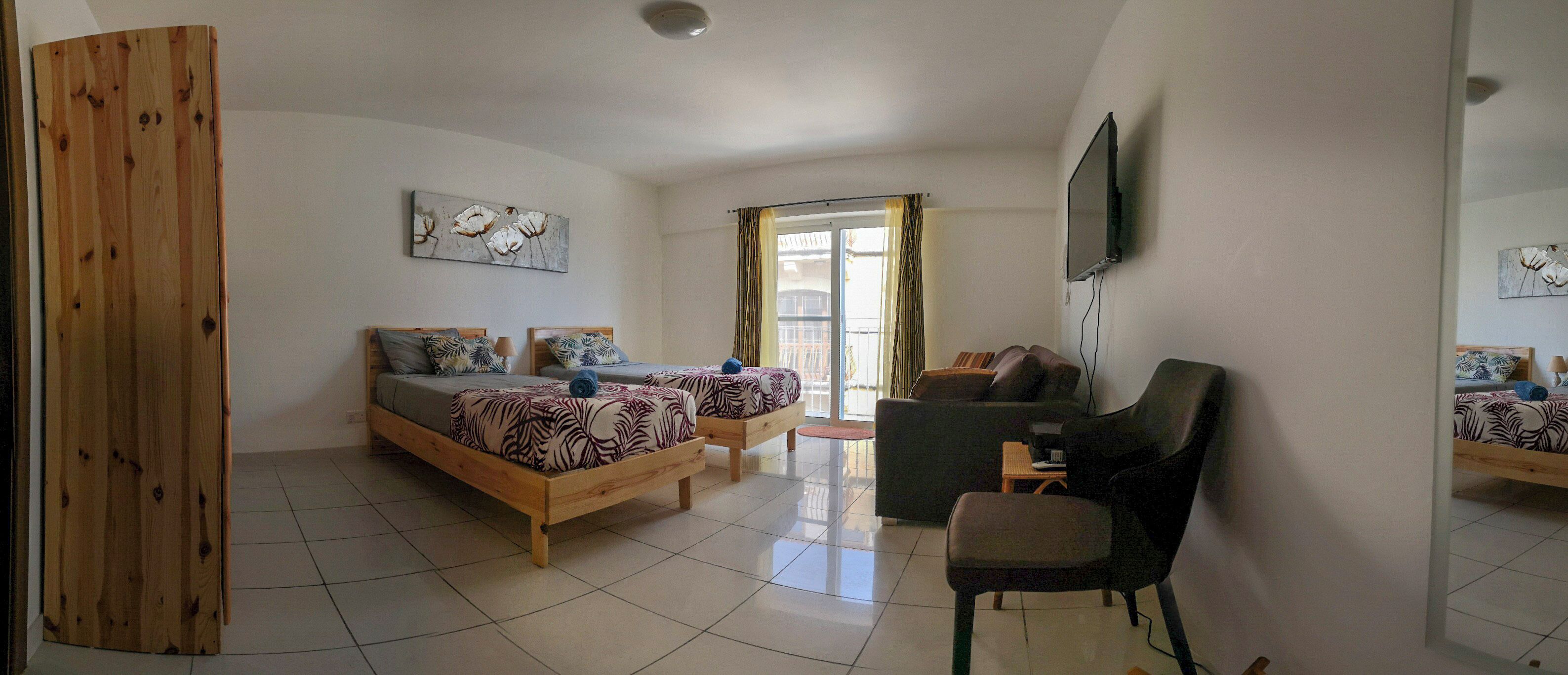 3 bedrooms, iron/ironing board, WiFi, bed sheets