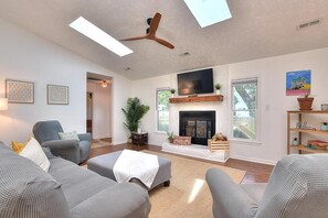 スマートテレビ、書庫