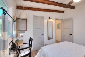 2 chambres, fer et planche à repasser, Wi-Fi gratuit, draps fournis