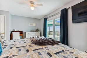 4 bedrooms, free WiFi, bed sheets