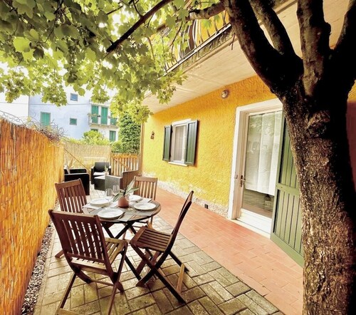 The Artists' Apartment