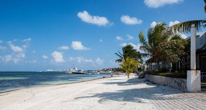 Hotel Zone-Stunning Residence-Complex on the beach