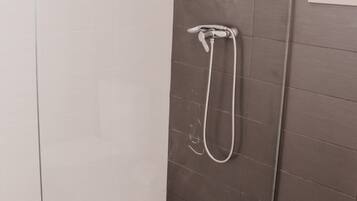 Hair dryer