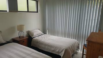 2 soverom, safe på rommet, strykejern/-brett og wi-fi (inkludert)