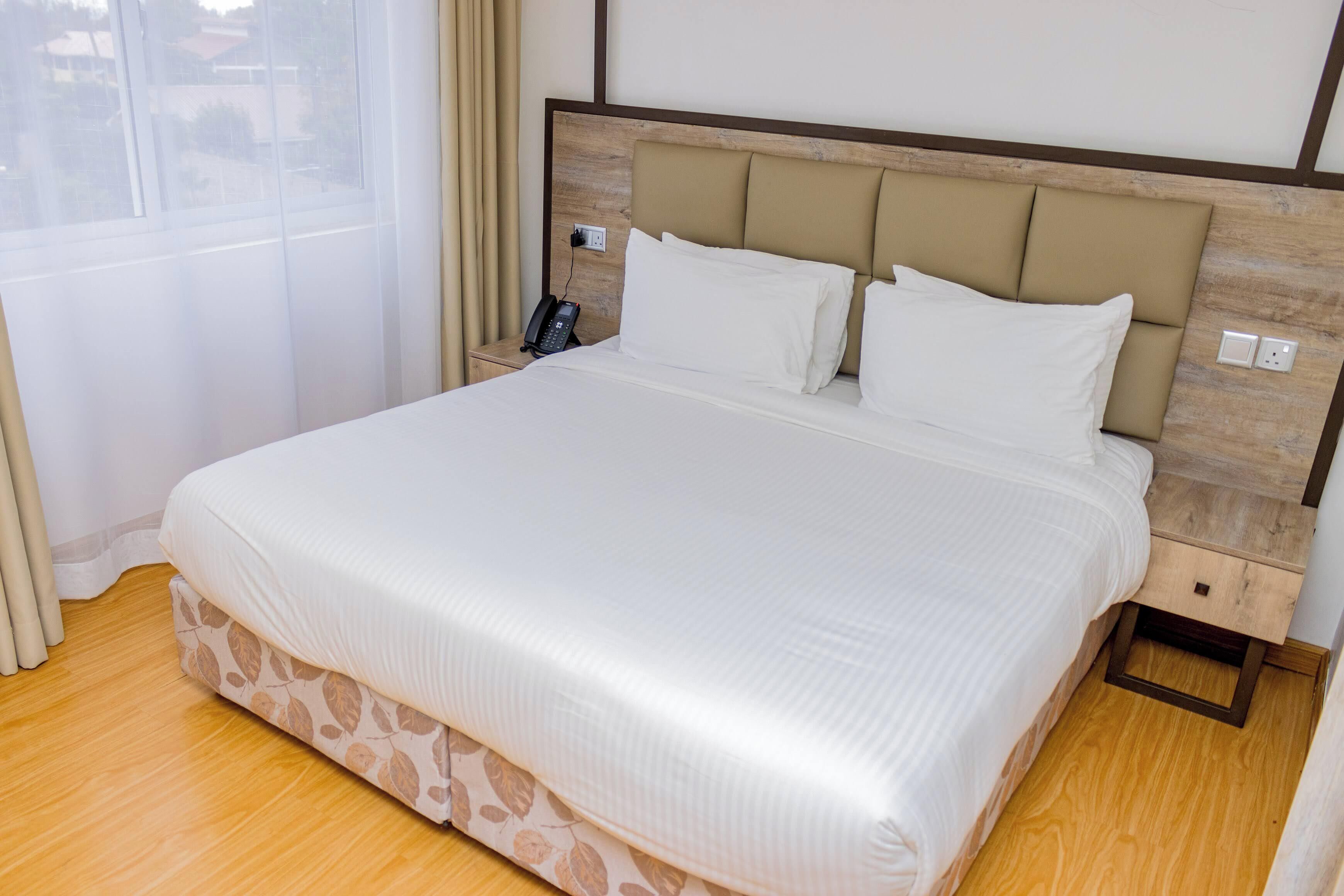 Minibaari, yksilöllisesti sisustettu, yksilöllisesti kalustettu