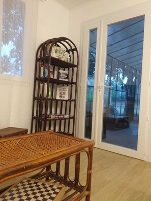 Interior - Maison Blanche Écoresponsable, Idéale Pour Visiter la Vaucluse à 2 ! (Sorgues)